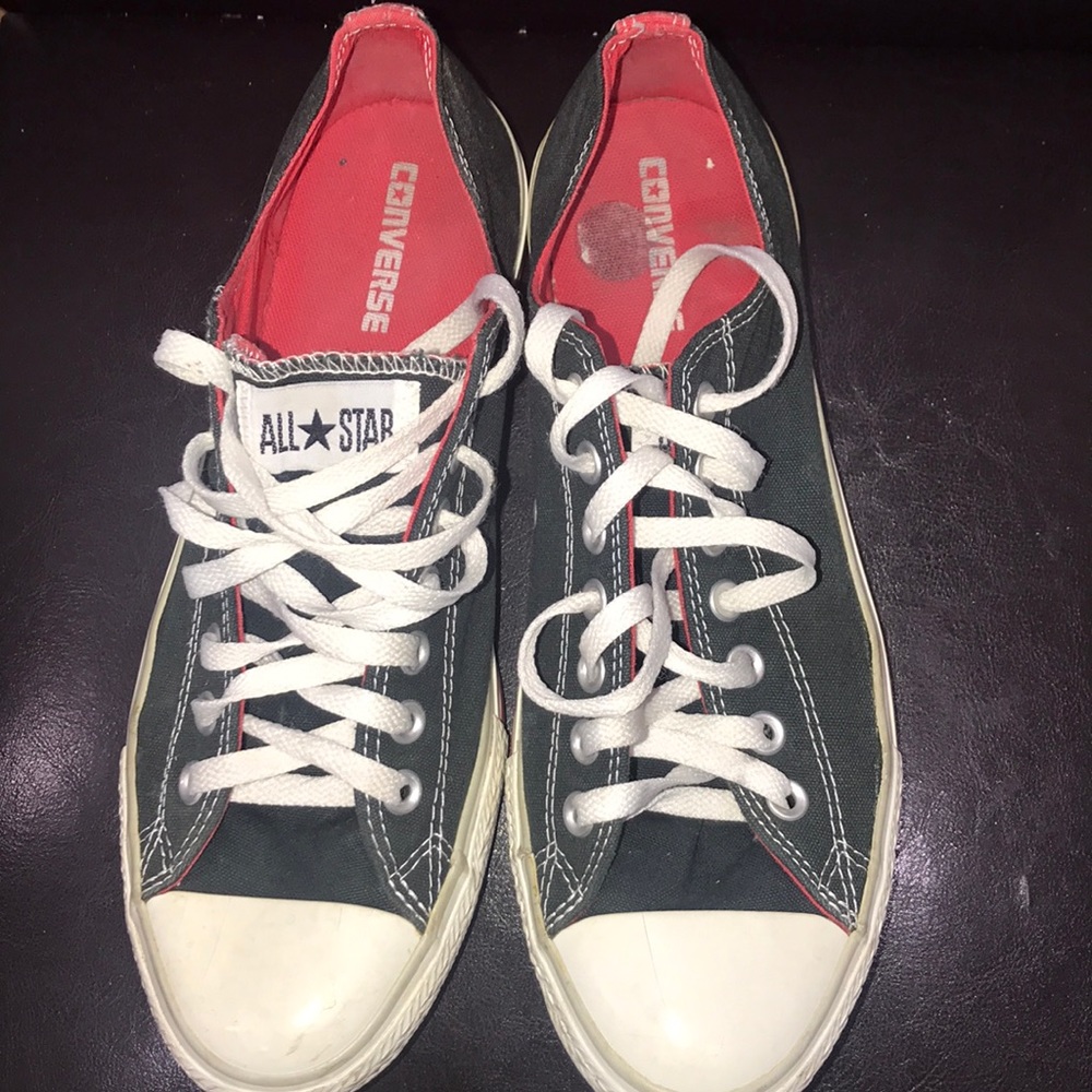 Converse men size 10 1/2 classic